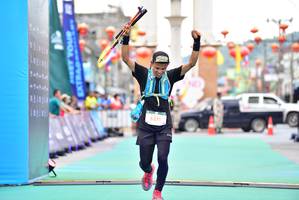 BIB: 5371
                            <button type="button" onclick="openModal(21797984)" class="btn btn-primary btn-sm float-right btn-popup" data-toggle="modal" data-target=".modal-high-quality">
                        <i class="fas fa-shopping-cart"></i> Add to Cart
                    </button>
                                            <button type="button" onclick="isThisMe(21797984, true)" class="btn btn-success btn-sm float-right btn-popup btn-isme hidden" data-toggle="tooltip" data-placement="bottom" title="นี่คือรูปของคุณใช่ไหม คลิกที่นี่เพื่อเอาเข้าอัลบั้ม">
                        <i class="fas fa-plus"></i> Add to album
                    </button>
                    <button type="button" onclick="isThisMe(21797984, false)" class="btn btn-warning btn-sm float-right btn-popup btn-isnotme hidden">
                        <i class="fas fa-ban"></i> Remove from album
                    </button>